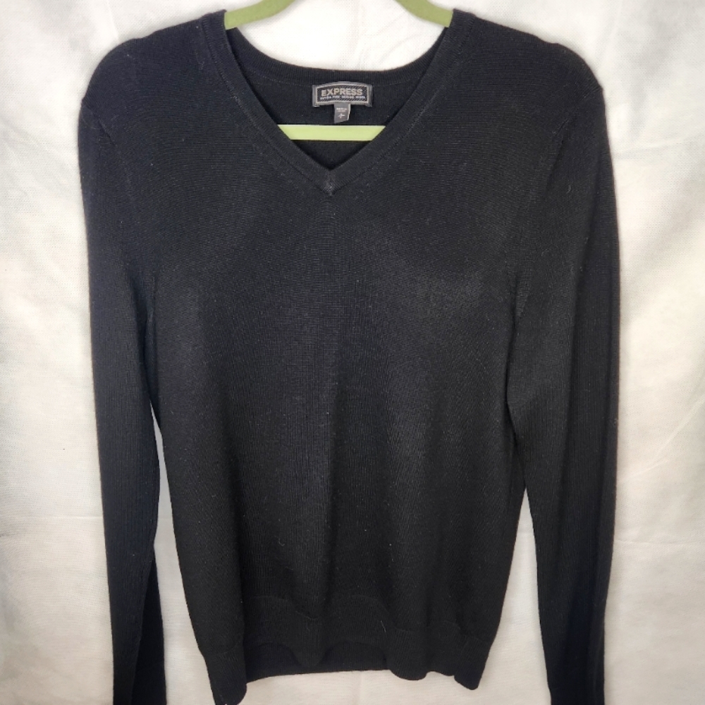 Express Men's Black Dress V Neck Sweater